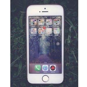 Cost Analysis of iPhone 5s Screen Repairs
